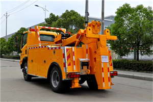 东明高速路拖车费